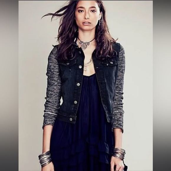 Free People Knit Hooded Denim Jacket Pumice Black Size L Distressed Women’s - Picture 3 of 14